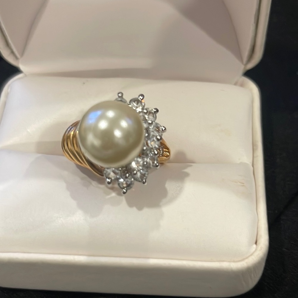 Cocktail Pearl Ring